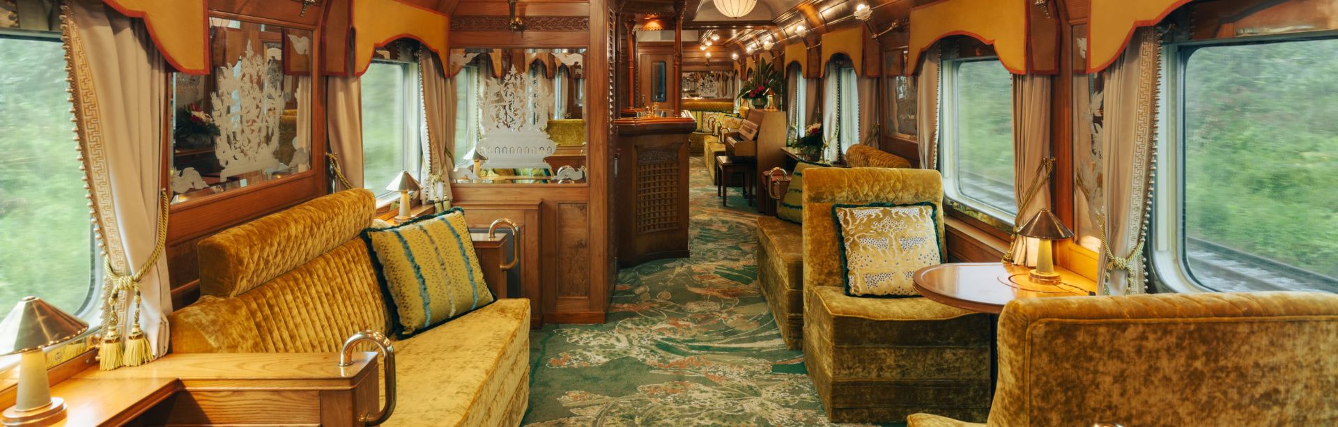 Роскошный поезд Eastern and Oriental Express